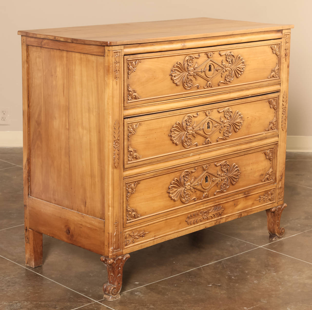 Country French Applewood Commode In Excellent Condition In Dallas, TX