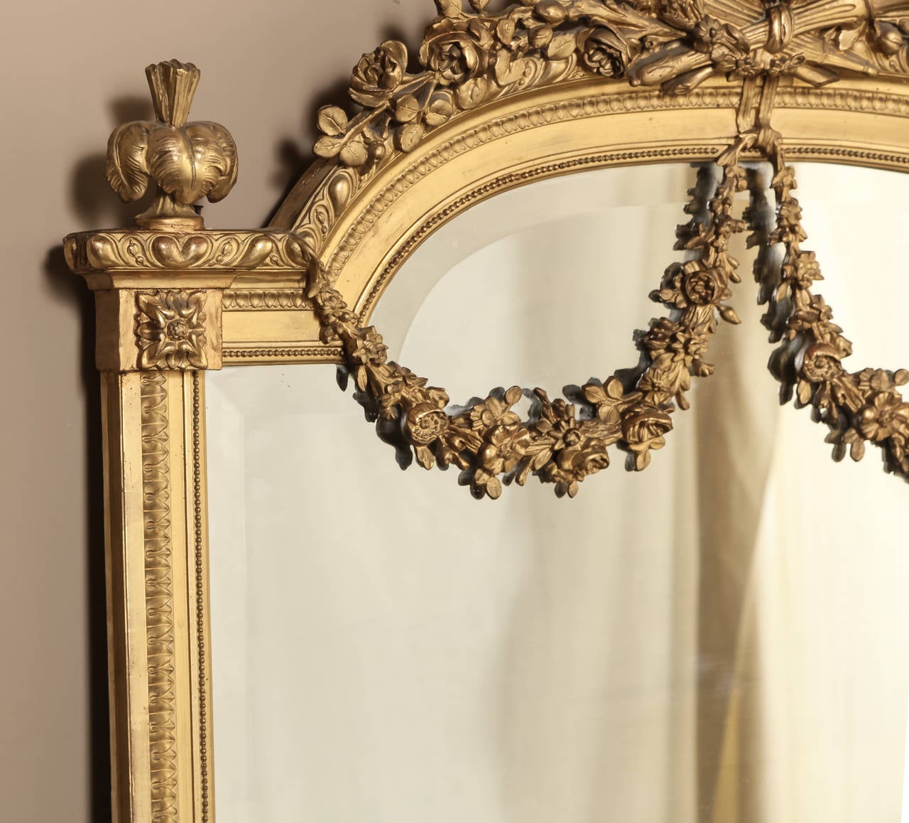 19th Century French Neoclassical XVI Gilded Mirror In Excellent Condition In Dallas, TX