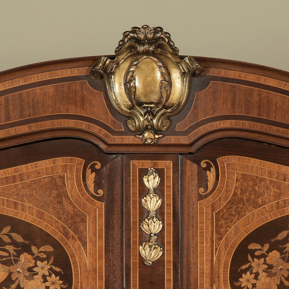19th Century Neoclassical Marquetry Armoire In Excellent Condition In Dallas, TX