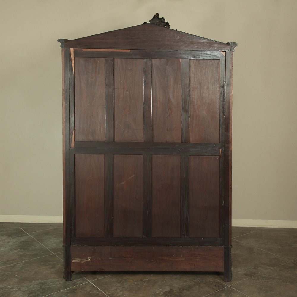 19th Century French Louis XV Rosewood Armoire 4