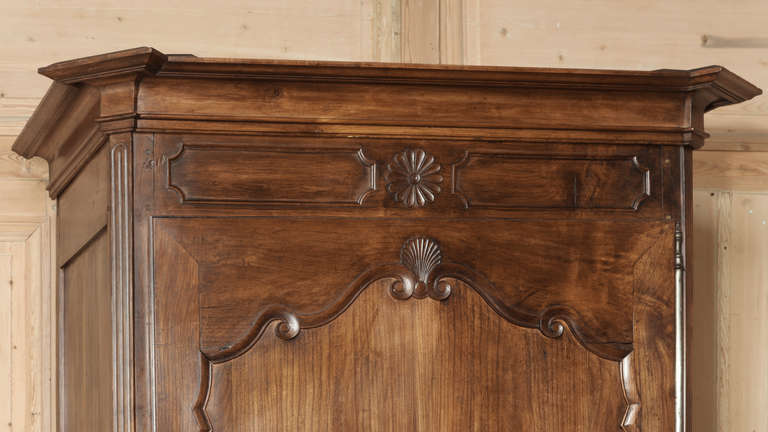 Country Antique Provencal Fruitwood Bonnetiere