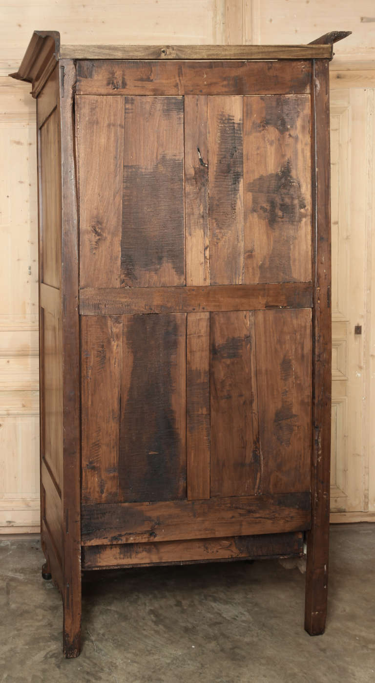 Antique Provencal Fruitwood Bonnetiere 3