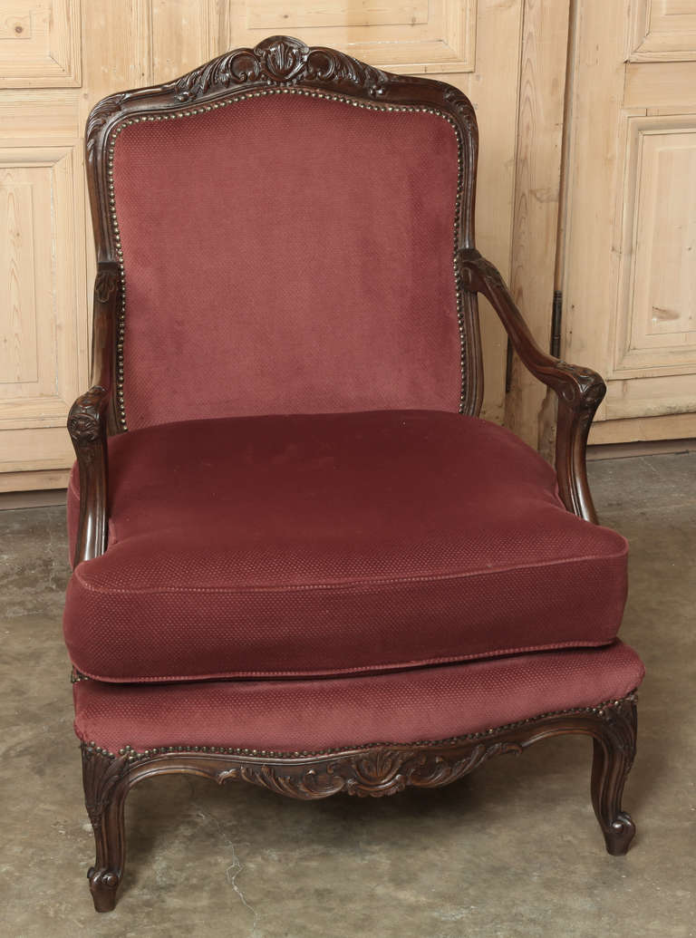 20th Century Pair of Antique French Louis XV Walnut Armchairs