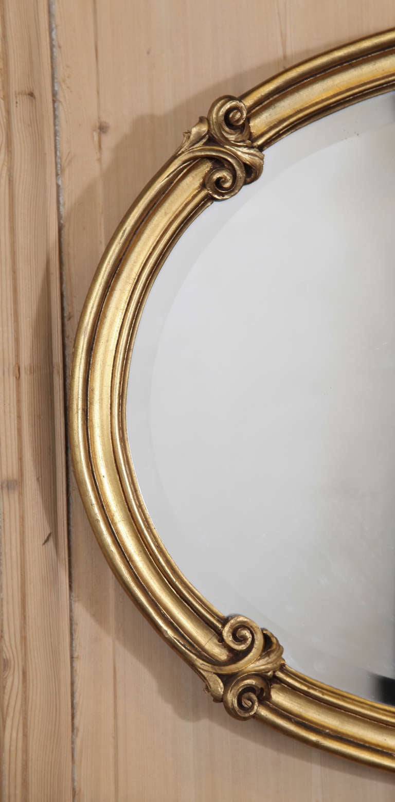 Antique Louis XV Giltwood Oval Mirror In Excellent Condition In Dallas, TX