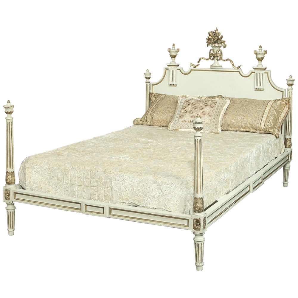 Antique 19th Century Italian Painted and Gilded Neoclassical Bed