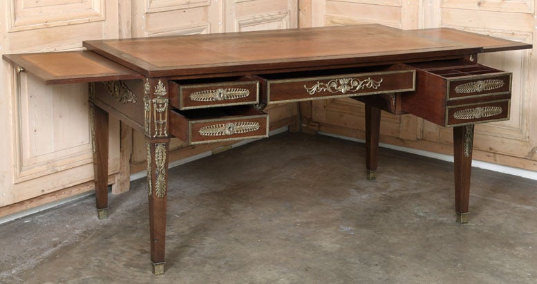 19th Century 2nd Empire French Desk ~ Bureau Plat In Excellent Condition In Dallas, TX
