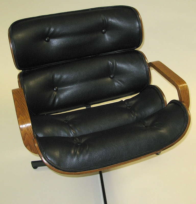 American Rare Plycraft Small Lounge Chair For Sale