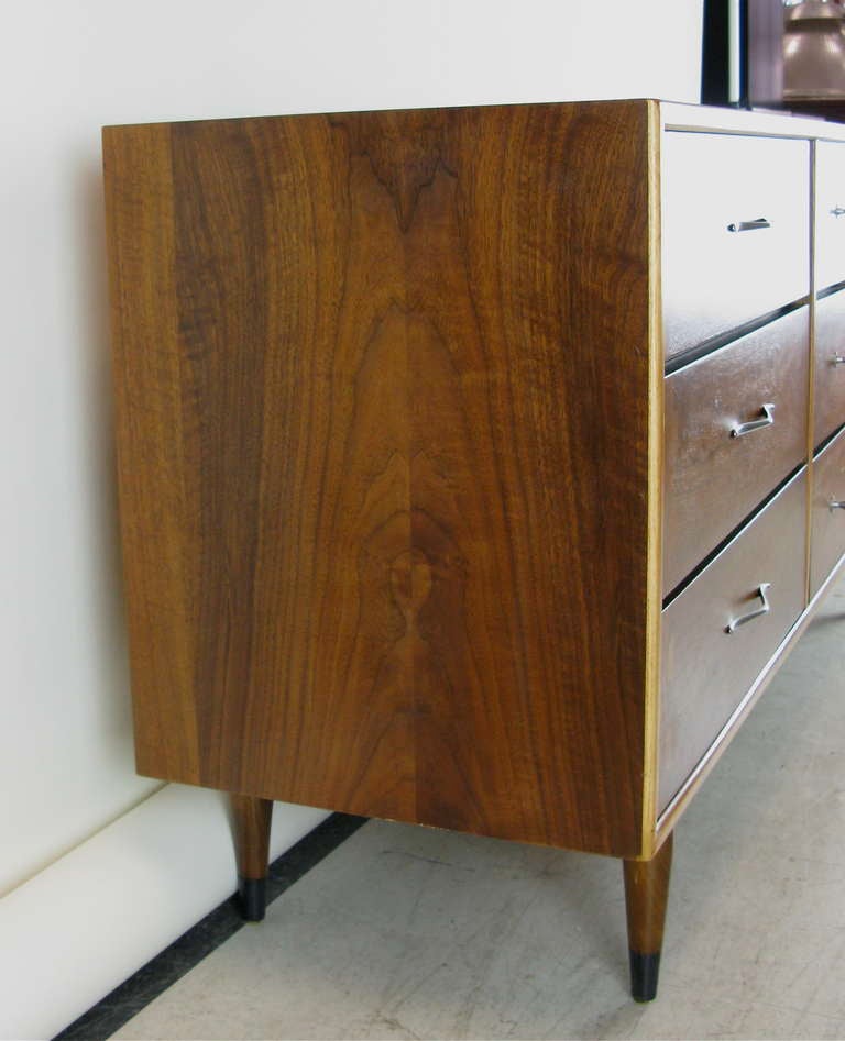 Mid-Century Modern Rare 1950 Lane Dovetail Drawer Dresser