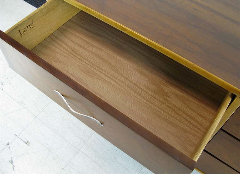 Mid-20th Century Rare 1950 Lane Dovetail Drawer Dresser