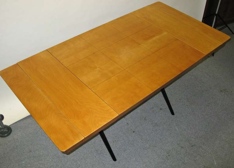 Handsome 1950 Birch X-Base Table In Excellent Condition In Hudson, NY