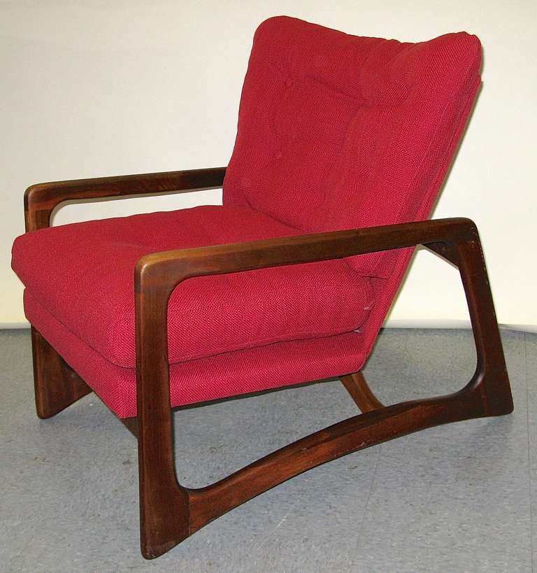 Great solid walnut frame with new fabric.