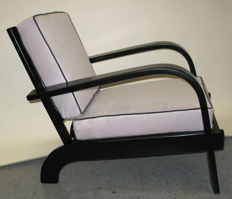 Mid-Century Modern Pair of Dramatic Armchairs, Russel Wright, 1940 For Sale