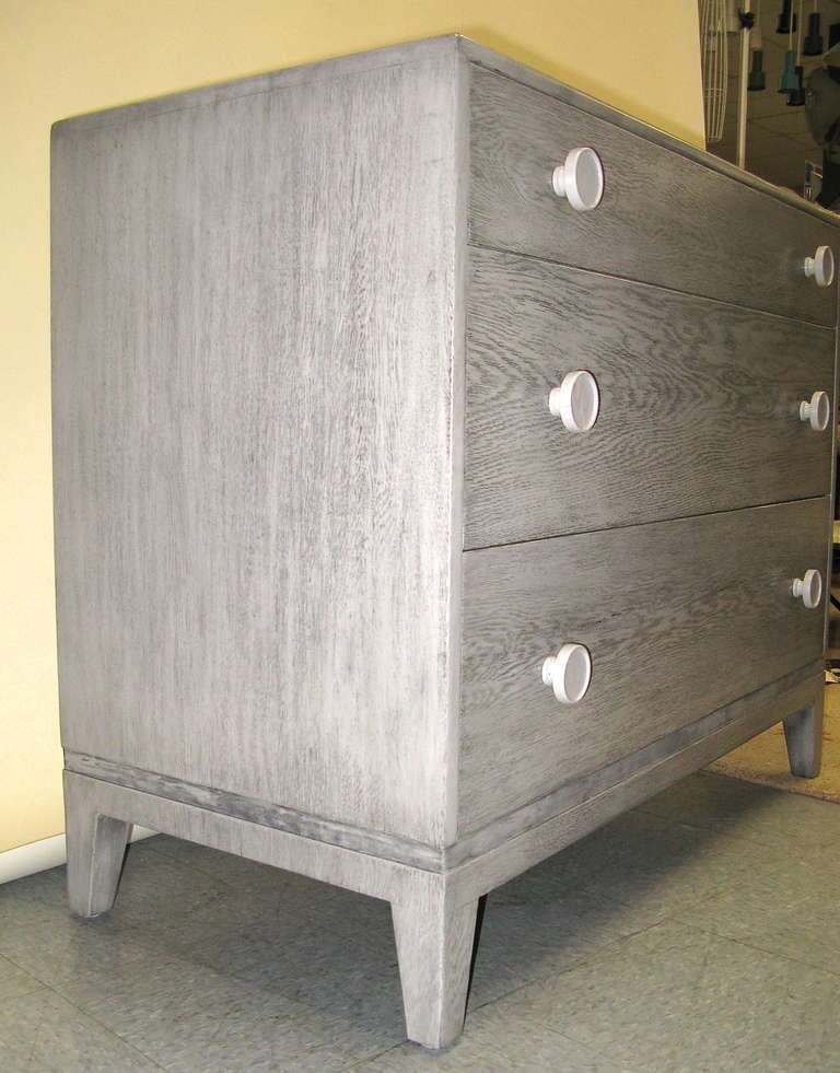 American Custom Finish 1940 Kittinger Oak 3- Drawer Dresser
