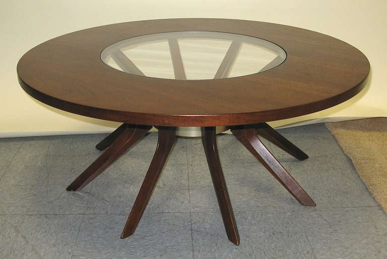 1950 Walnut Spider Leg Coffee Table In Excellent Condition In Hudson, NY
