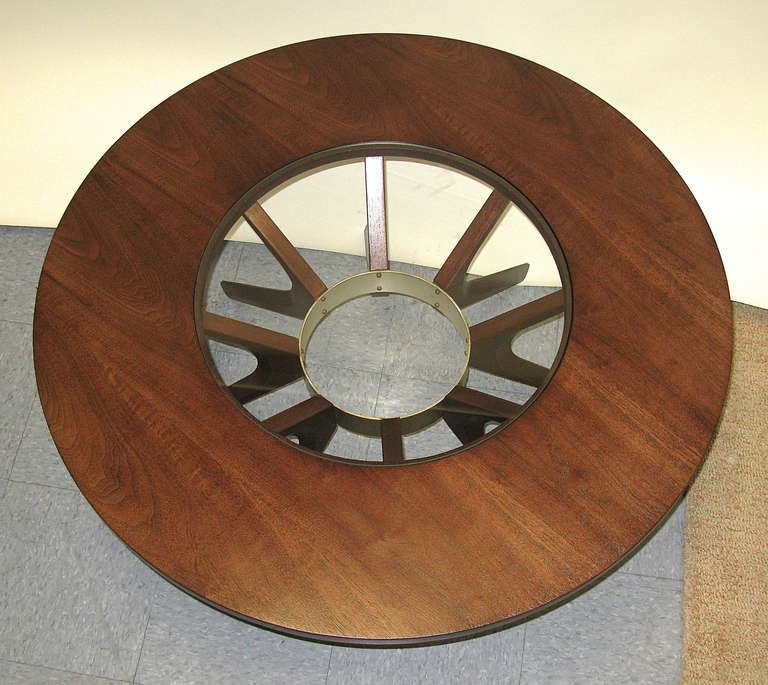 Mid-Century Modern 1950 Walnut Spider Leg Coffee Table