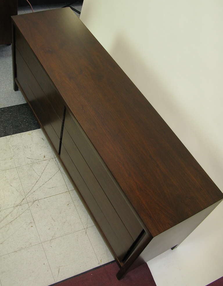 Mid-Century Modern 1950 Widdicomb 6 Drawer Dresser