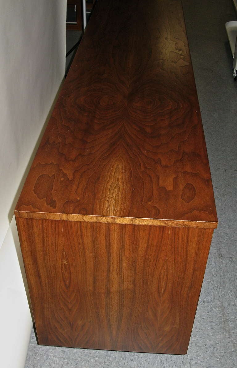 Mid-Century Modern Unique 1950 Walnut Case 9 Drawer Dresser