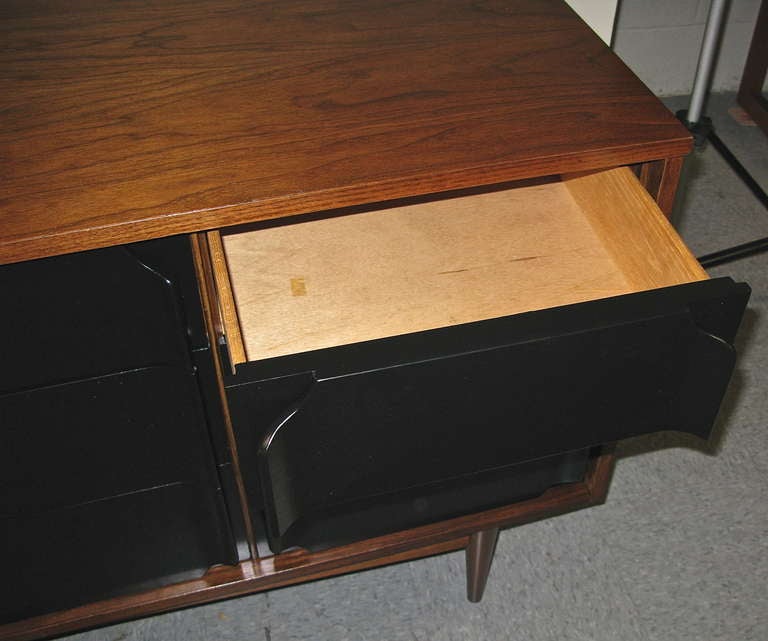 Unique 1950 Walnut Case 9 Drawer Dresser In Excellent Condition In Hudson, NY