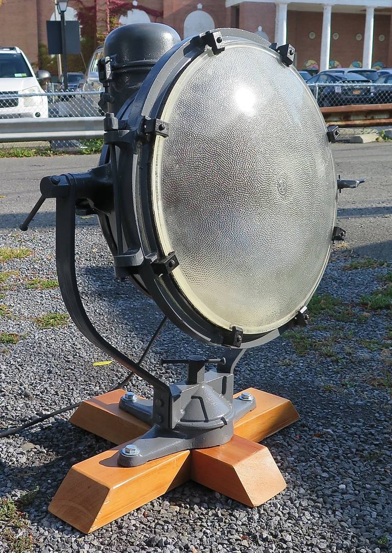 Big-Huge-OMG 1940s General Electric Spot Light
