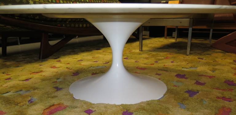 Fabulous 1950 Saarinen Marble Top Coffee Table In Excellent Condition In Hudson, NY