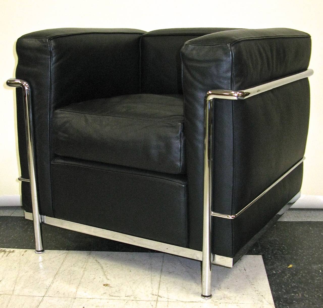 Fantastic Le Corbusier LC2 LePetit Pair Chairs
