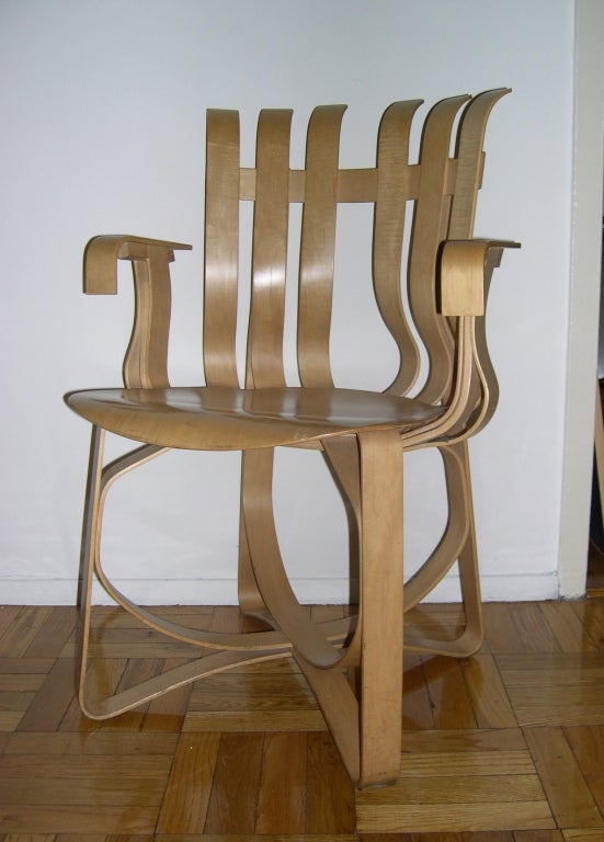Pair of Frank Gehry Hat Trick chairs In Good Condition For Sale In New York, NY