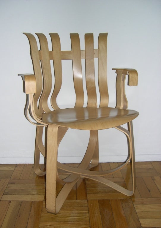 20th Century Pair of Frank Gehry Hat Trick chairs For Sale