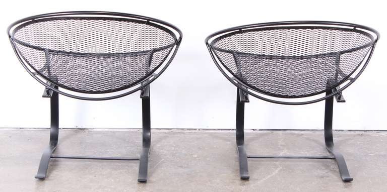 Mid-20th Century Pair of Wrought Iron Salterini Cantilevered Lounge Chairs