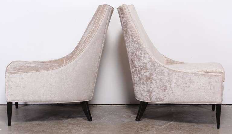 Pair of T.H. Robsjohn-Gibbings Style Slipper Chairs In Excellent Condition In Hamburg, PA