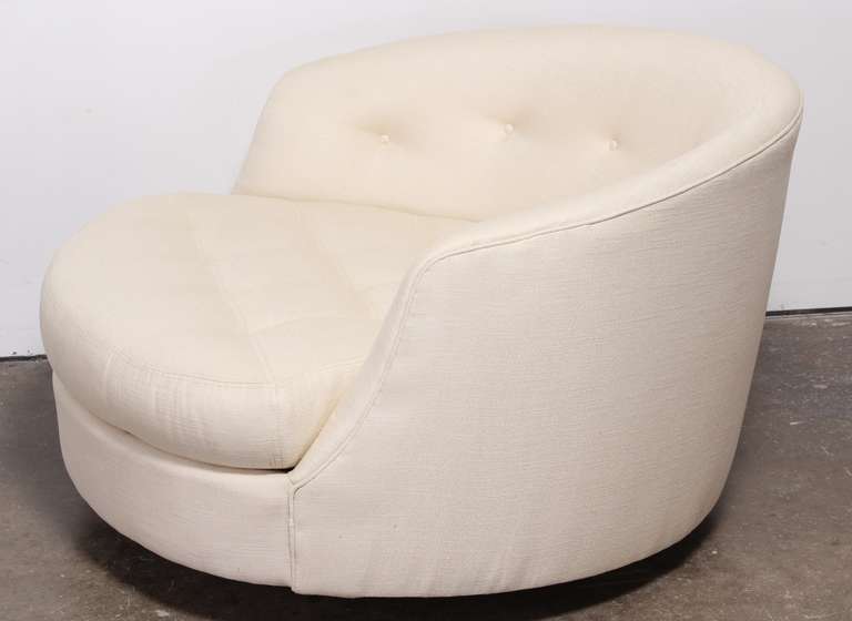 Milo Baughman Swivel Tub Chair for Thayer Coggin In Excellent Condition In Hamburg, PA