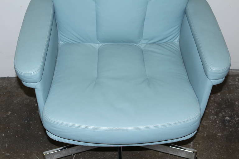 20th Century Pace Style Blue Leather and Chrome Executive Chair, 1980