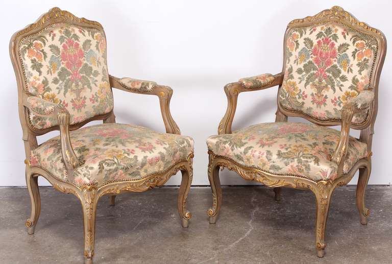 Pair of French Louis XV 1920's Arm Chairs or Fauteuils