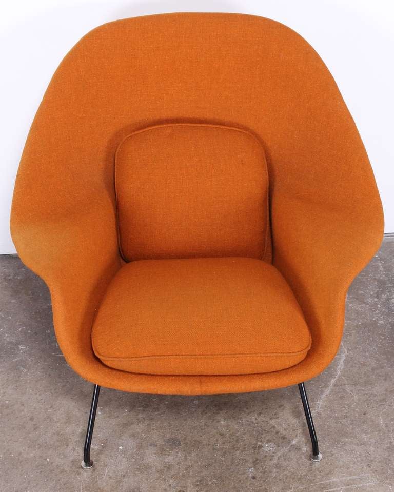 Mid-20th Century Eero Saarinen Womb Chair and Ottoman for Knoll