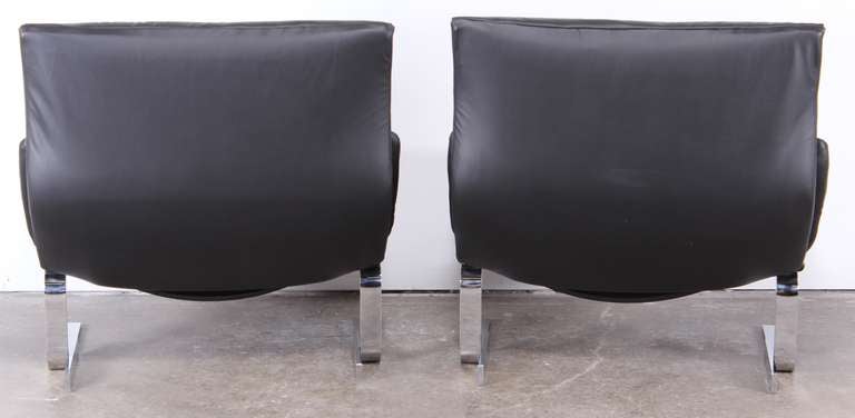 Pair of Saporiti Italian Leather and Chrome Onda Chairs, 1970 2