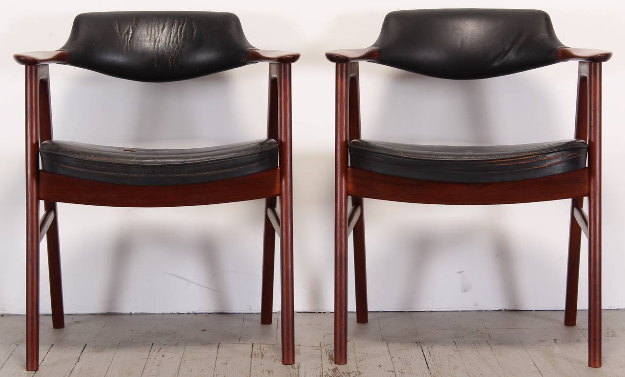 Danish Set of Eight Erik Kirkegaard Dining Chairs for Illums Bolighus
