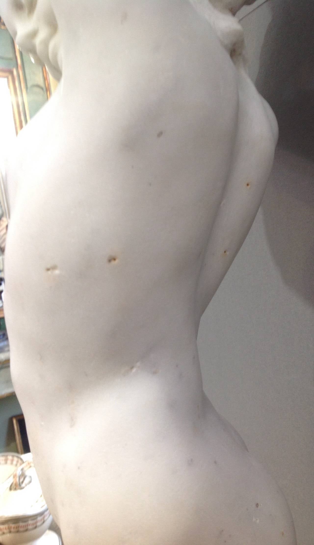 Nude Marble Figure Bargelli In Excellent Condition For Sale In Houston, TX