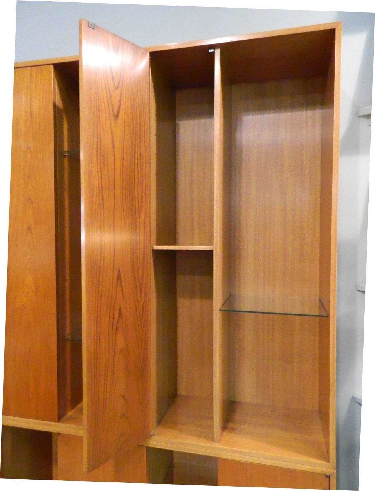 Harvey Probber Wall Unit, 1960s In Excellent Condition In Houston, TX