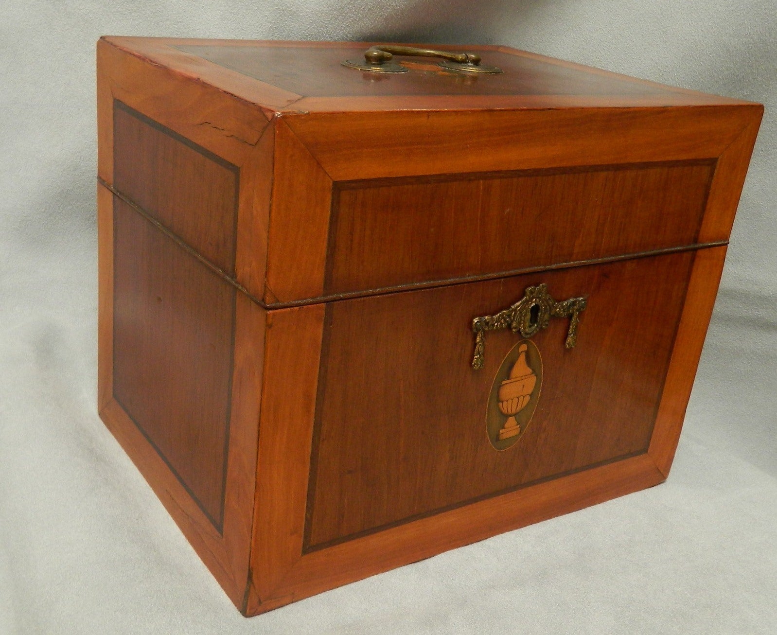 19th c. Dutch Liqueur Box For Sale