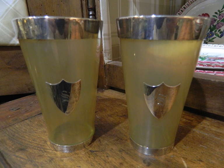 Horn Beakers Boxed Pair Sterling Mounts Edinburgh In Excellent Condition For Sale In Houston, TX