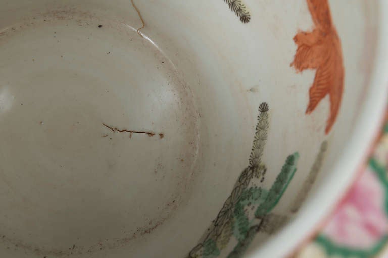 Vintage Pair of Chinese Export Porcelain Cache Pots 3