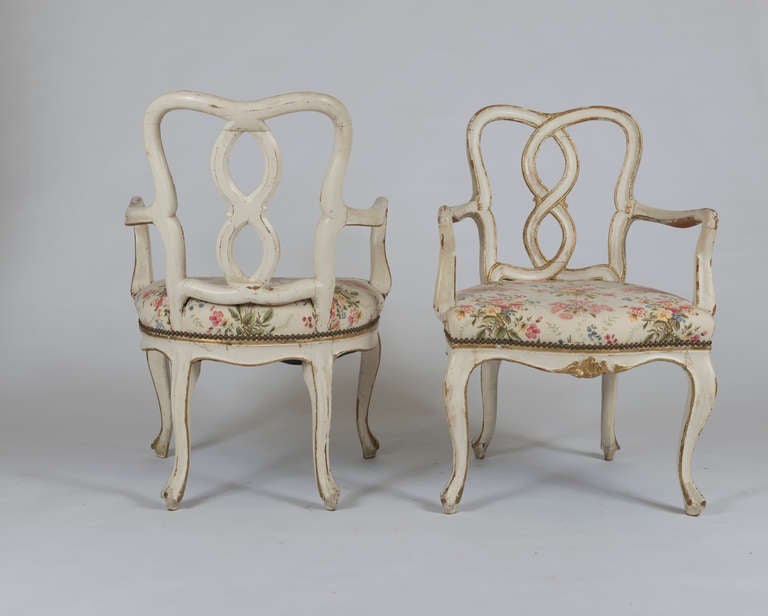 Pair of Elegant Cream-Painted Armchairs In Distressed Condition In New York, NY