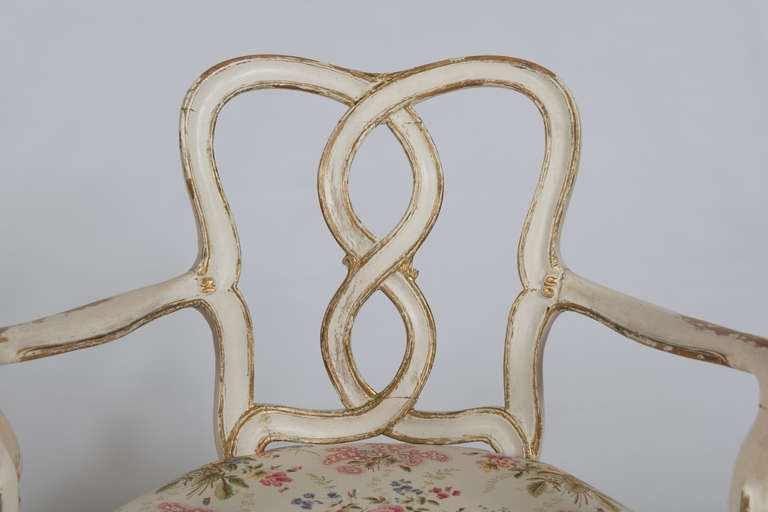 Pair of Elegant Cream-Painted Armchairs 1