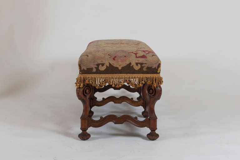 Edwardian Needlepoint and Walnut Jacobean Style Bench In Good Condition In New York, NY