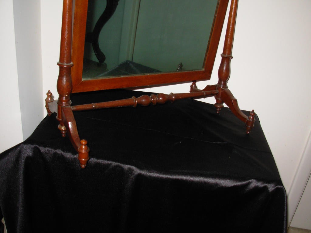 Gothic Revival American Shaving Mirror Attributed to Roux In Good Condition For Sale In Long Island, NY