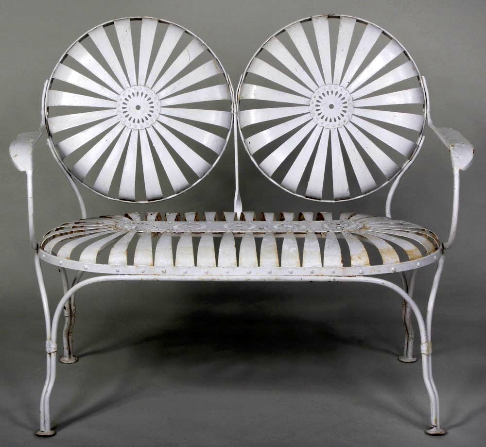 Vintage  Carre spring Form Bench