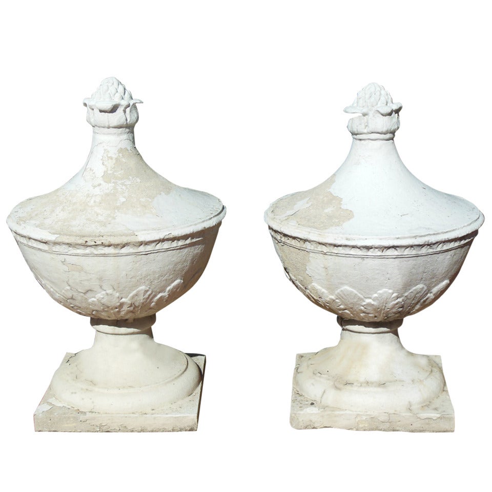 Stone Finials from the Garden City Hotel, a NY Landmark For Sale
