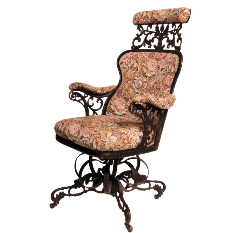 Antique American Centripetal Chair at 1stdibs