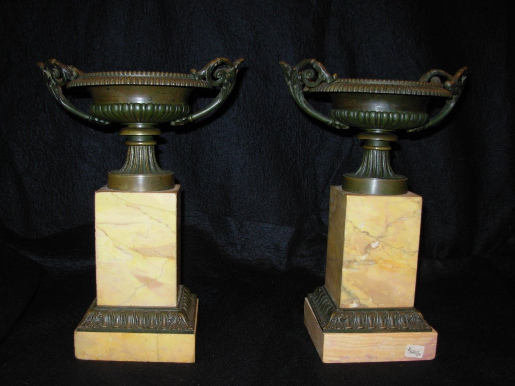 Pair of Bronze and Sienna Marble Tazza's In Good Condition For Sale In Long Island, NY