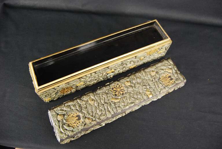 Japanese Meiji Period Lacquered Box For Sale 3