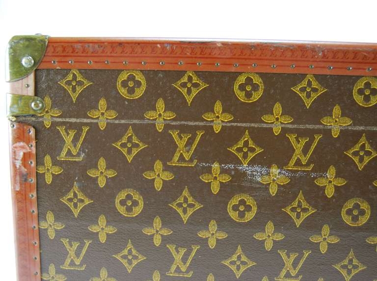 Louis Vuitton Square Trunk with Tray, 1935 For Sale 6